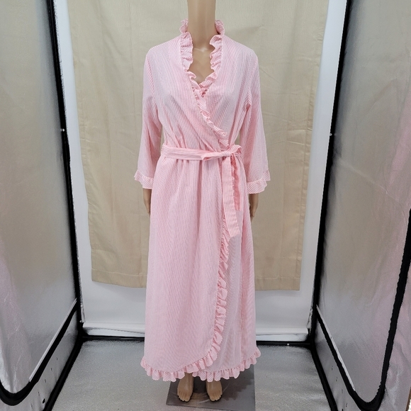 Pink Ruffled Women's Robe Vintage - Picture 2 of 12